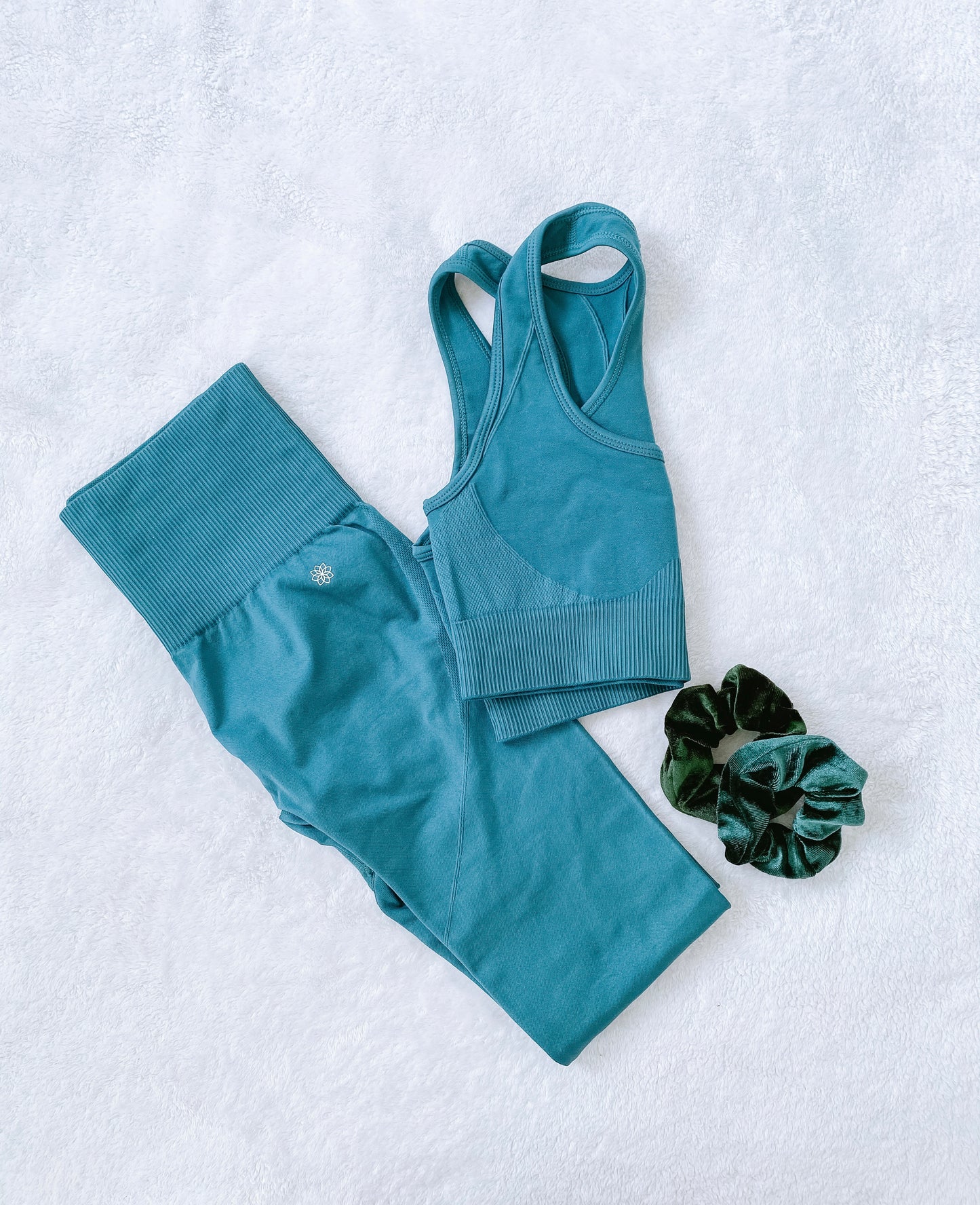 EMERALD SEAMLESS LEGGINGS - Cozy Collection