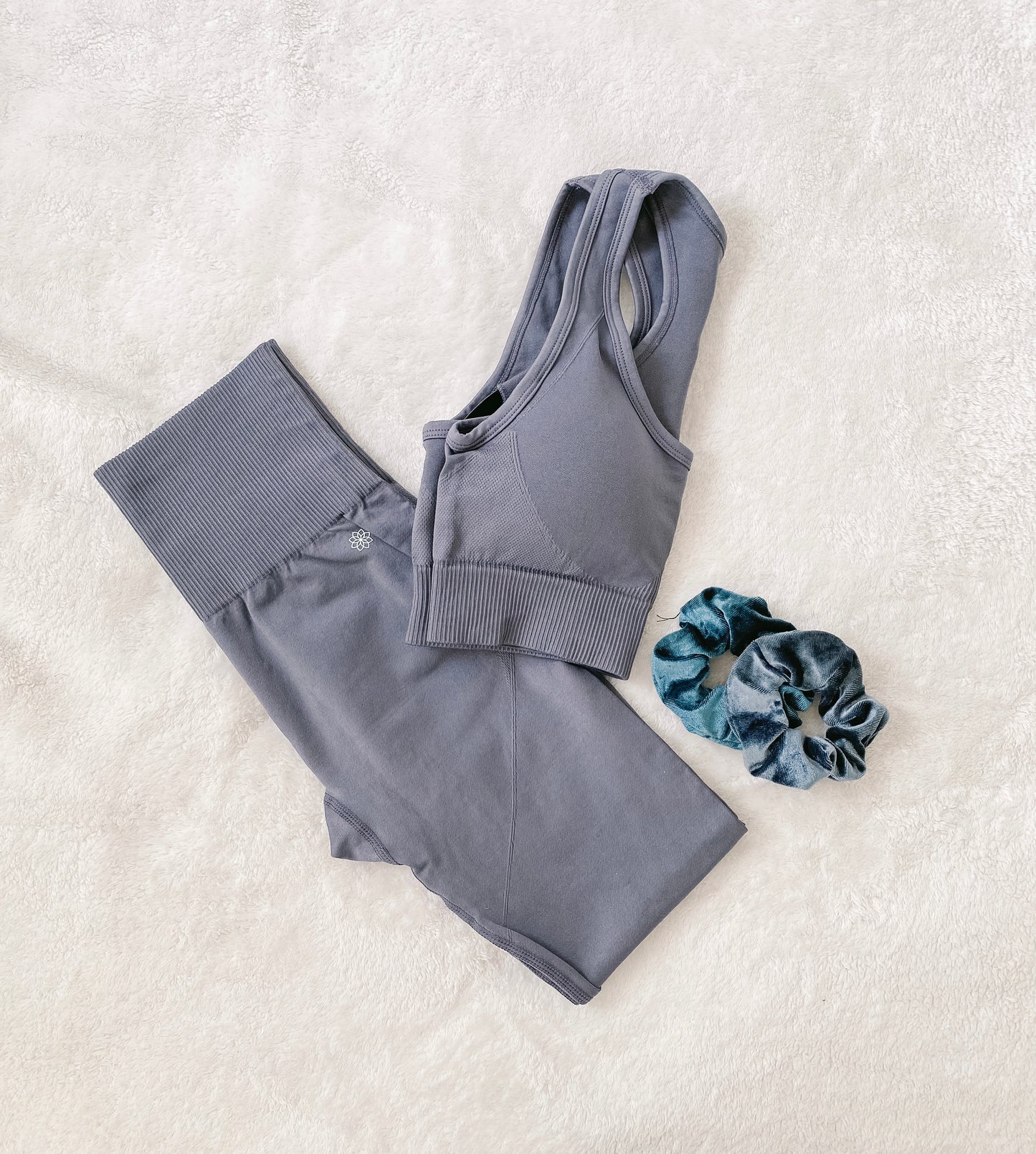 DUSTY CLOUD SEAMLESS TOP - Cozy Collection
